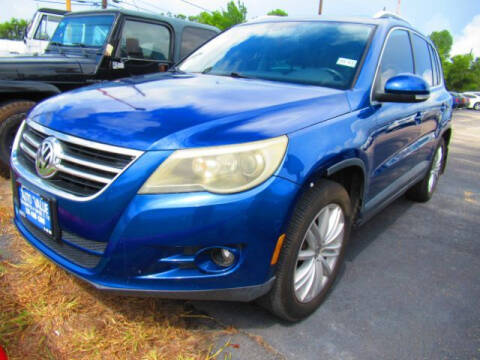 2010 Volkswagen Tiguan for sale at AUTO VALUE FINANCE INC in Houston TX