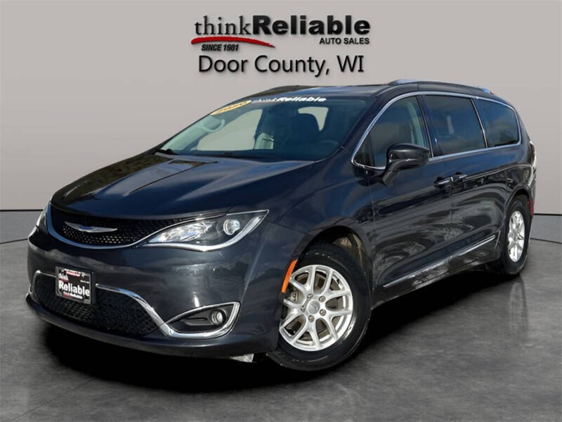 2020 Chrysler Pacifica Touring L's photo