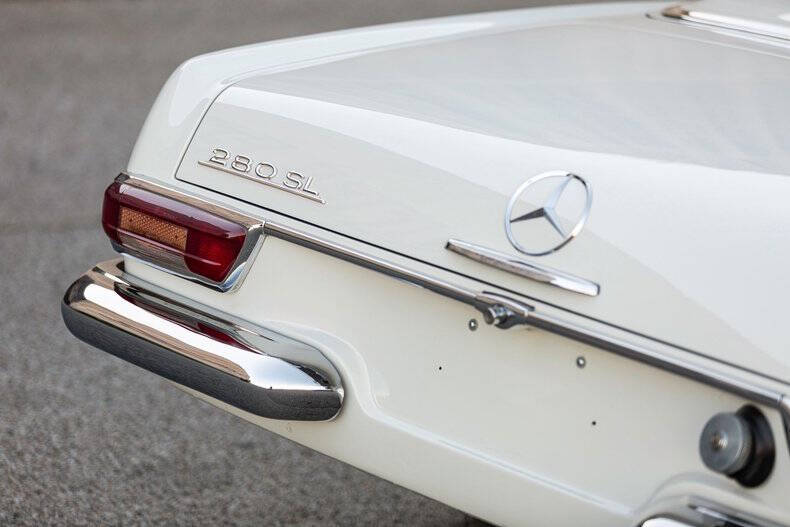 1969 Mercedes-Benz 280-Class