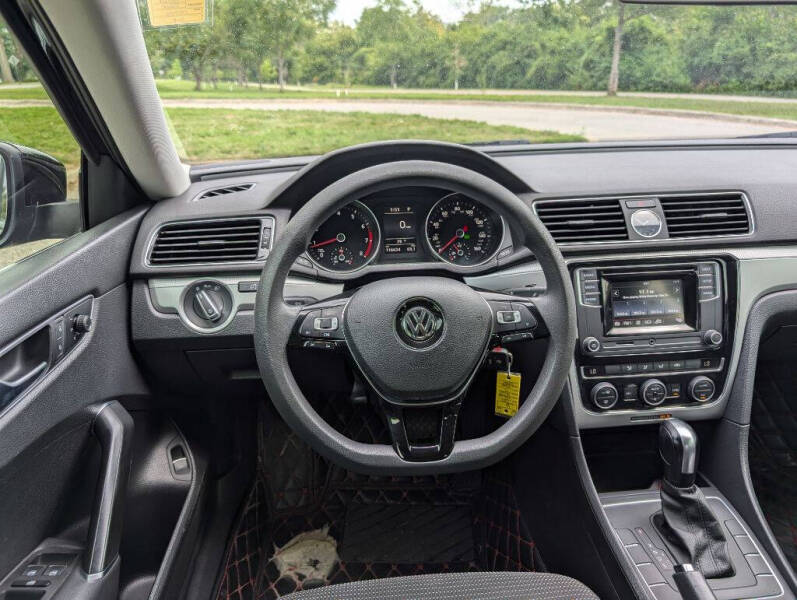 2017 Volkswagen Passat 1.8T S