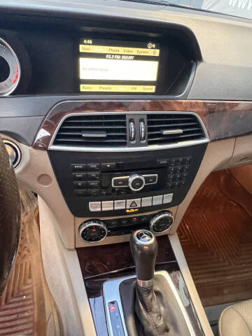 2012 Mercedes-Benz C-Class C 300 Luxury 4MATIC