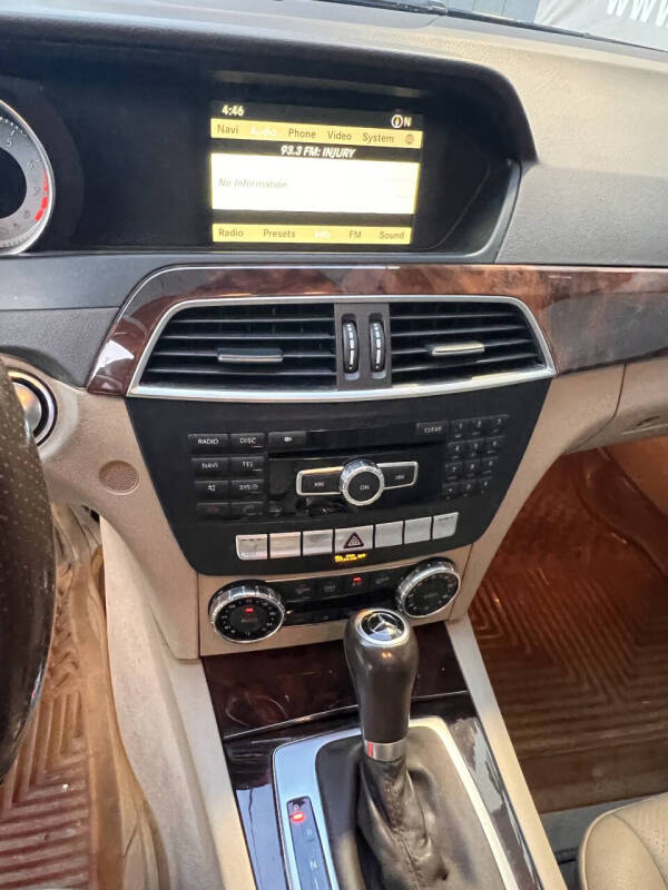 2012 Mercedes-Benz C-Class C 300 Luxury 4MATIC