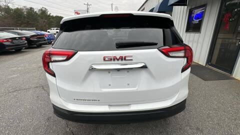 2024 GMC Terrain SLE