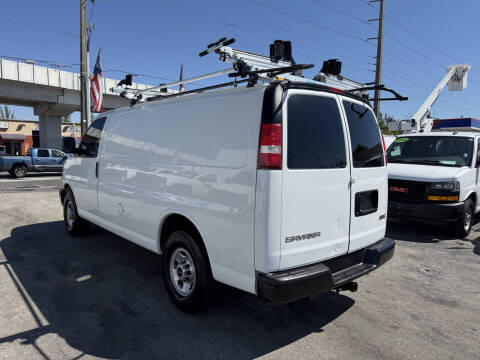 2019 GMC Savana 2500
