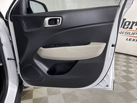 2024 Hyundai Venue SEL