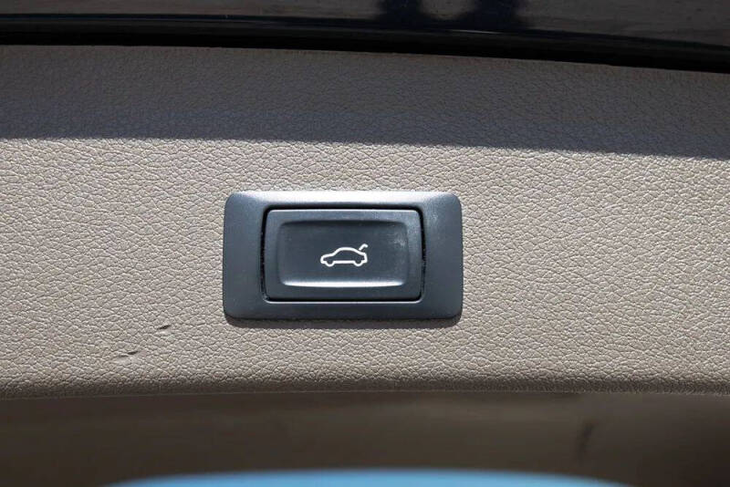 2016 Audi Q5 2.0T quattro Premium Plus