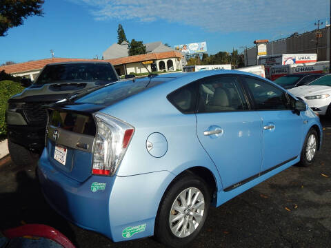 2013 Toyota Prius Plug-in Hybrid