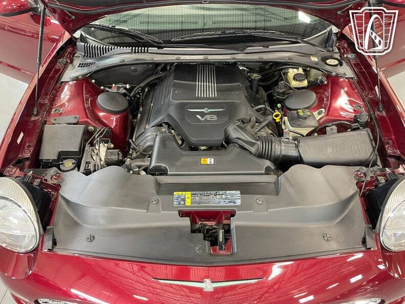 2004 Ford Thunderbird Deluxe