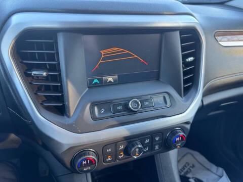 2017 GMC Acadia SLE-1