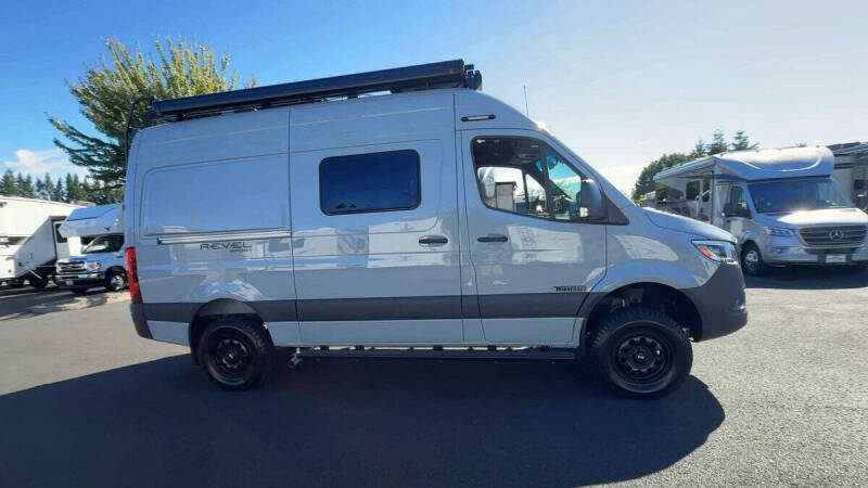 2025 Mercedes-Benz Sprinter