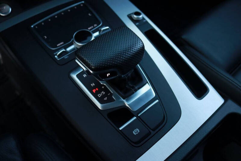 2019 Audi Q5 quattro Prestige 45 TFSI