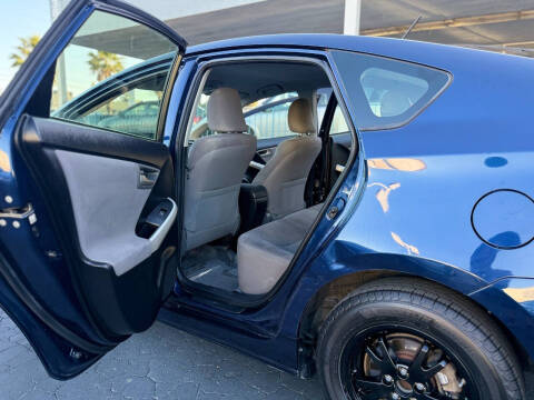 2013 Toyota Prius Two