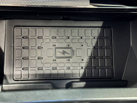 2023 Ford F-150 Lightning XLT