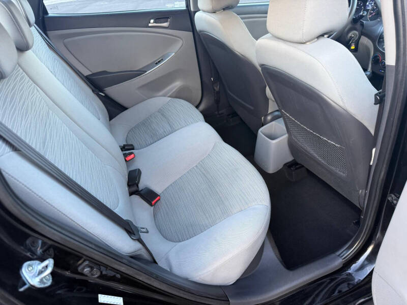 2015 Hyundai Accent GLS