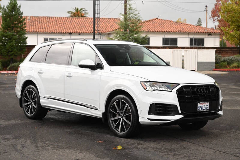 2020 Audi Q7 quattro Premium Plus 55 TFSI