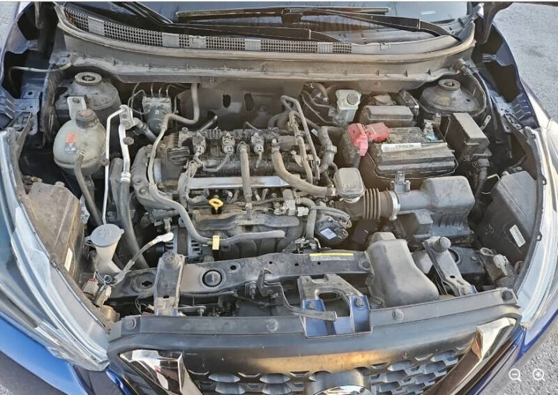 2019 Nissan Kicks SR