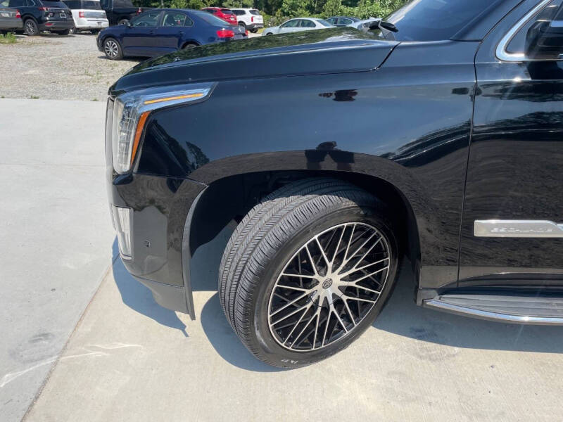 2018 Cadillac Escalade Luxury