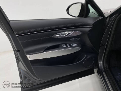 2023 Genesis GV70 2.5T Standard