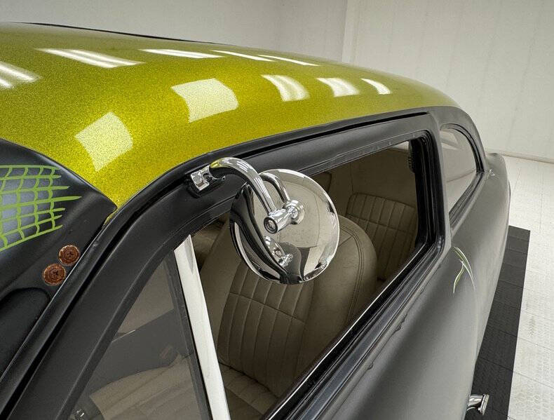1950 Ford Deluxe