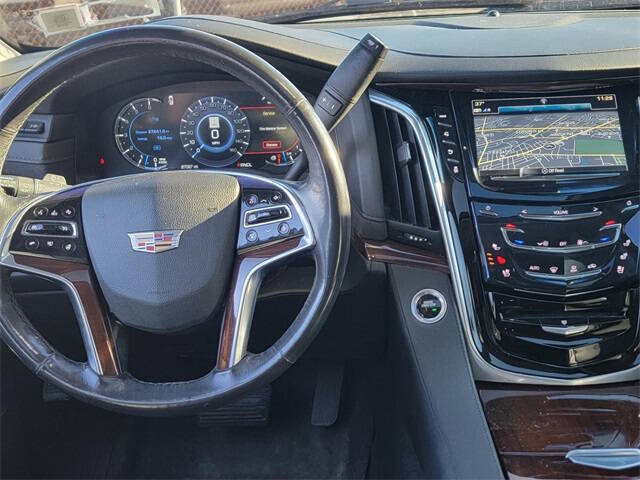 2019 Cadillac Escalade Luxury