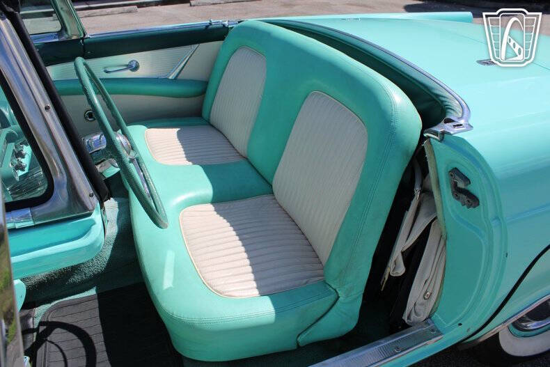 1955 Ford Thunderbird