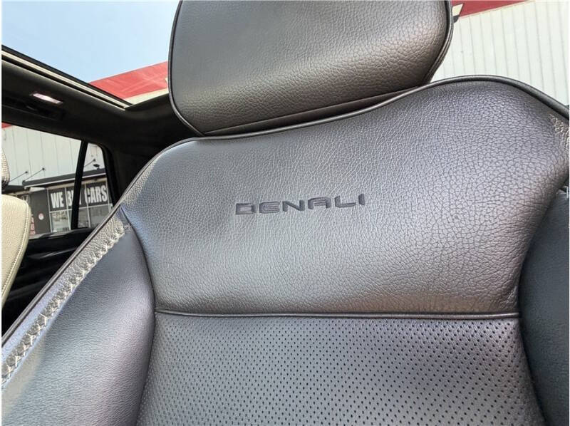 2021 GMC Yukon Denali