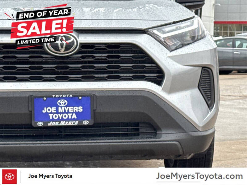 2025 Toyota RAV4 Hybrid LE