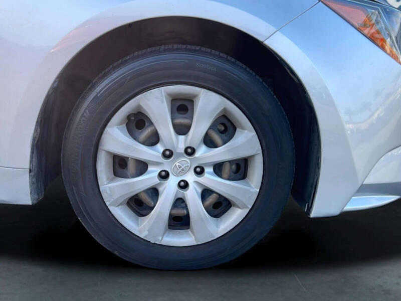 2020 Toyota Corolla LE