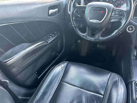 2017 Dodge Charger SXT