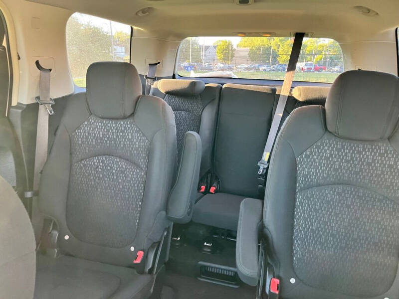 2008 GMC Acadia SLE-1