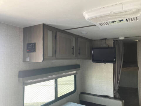 2021 Gulfstream Enlighten Super Lite