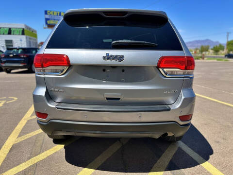 2017 Jeep Grand Cherokee Laredo