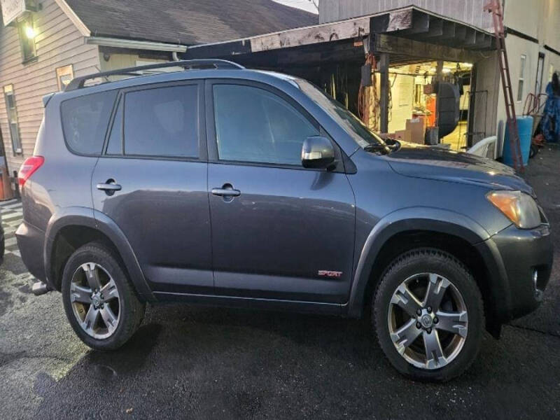 2011 Toyota RAV4 Sport