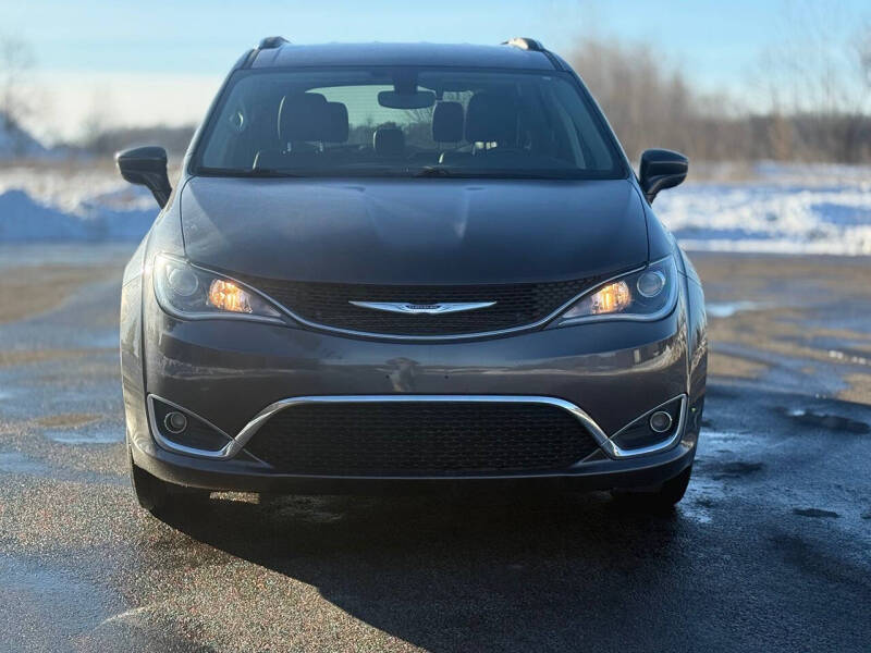 2020 Chrysler Pacifica Touring L