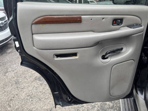 2004 Cadillac Escalade