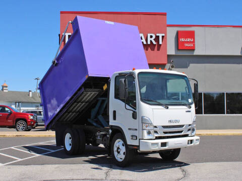 2023 Isuzu NPR-HD