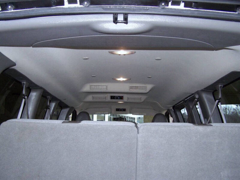 2017 Chevrolet Express LT 2500