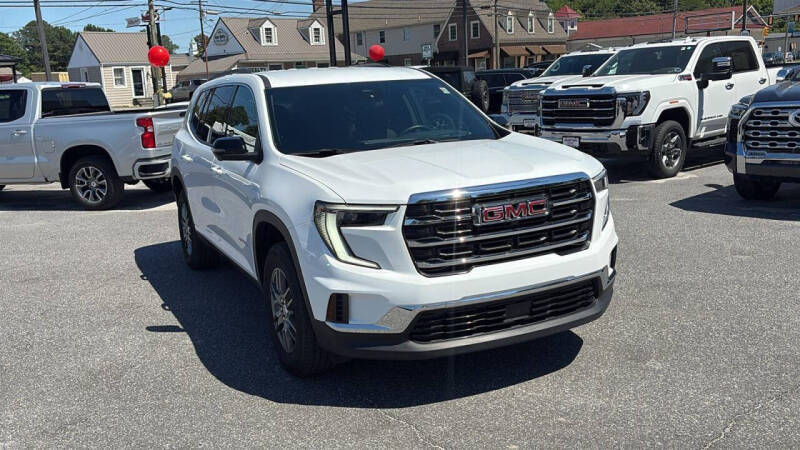 2025 GMC Acadia Elevation