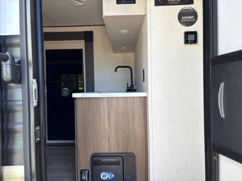 2026 Prime Time RV Avenger