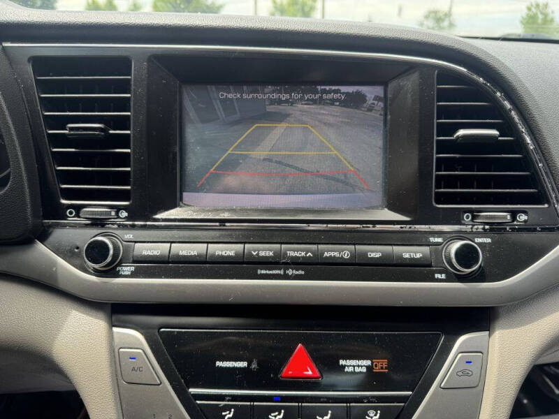 2017 Hyundai Elantra