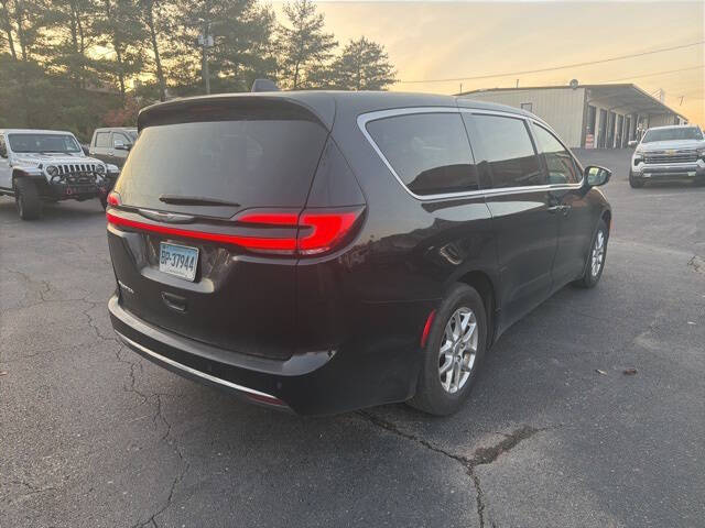 2024 Chrysler Pacifica Touring L