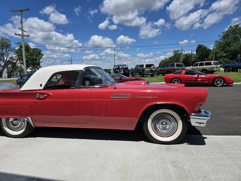1957 Ford Thunderbird