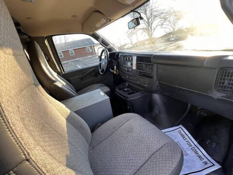 2022 Chevrolet Express 2500