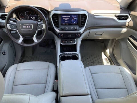 2021 GMC Acadia SLT