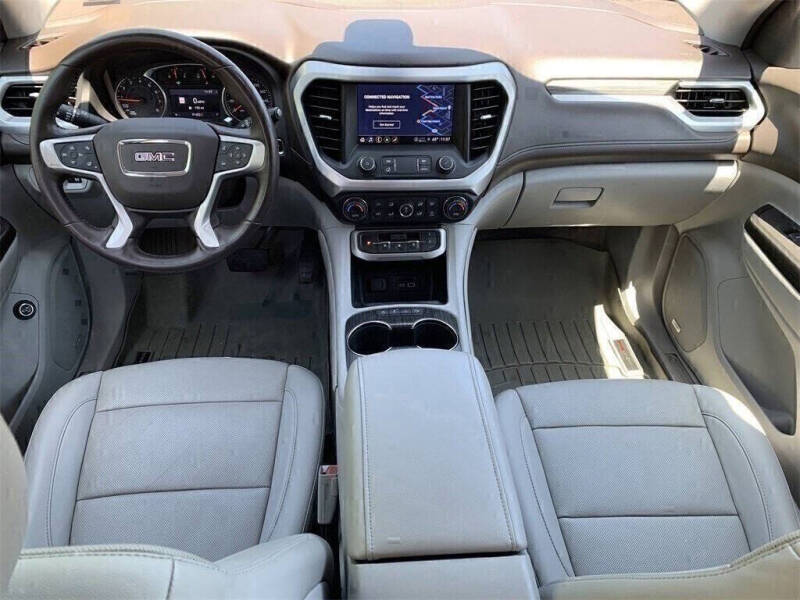 2021 GMC Acadia SLT