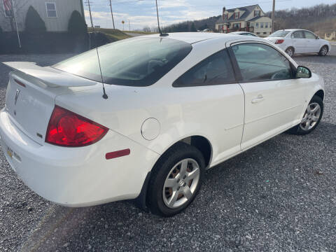 2009 Pontiac G5 for sale at CESSNA MOTORS INC in Bedford PA