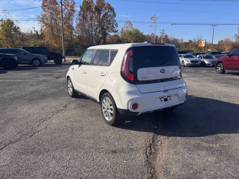 2017 Kia Soul +