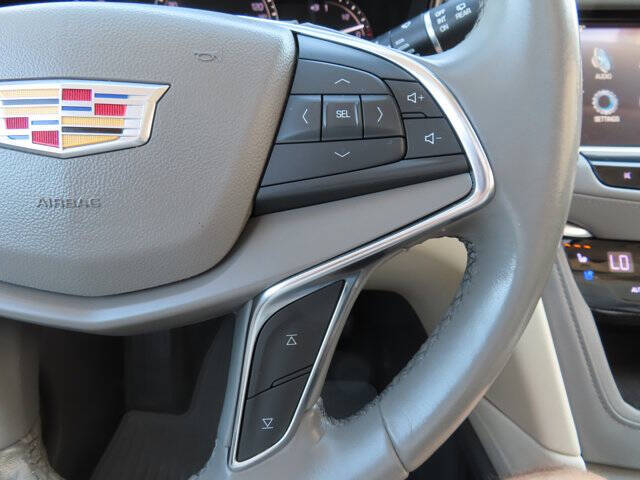 2019 Cadillac XT5 Premium Luxury