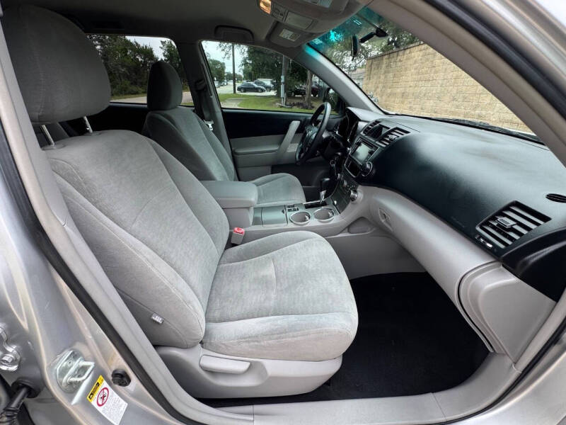 2013 Toyota Highlander Plus