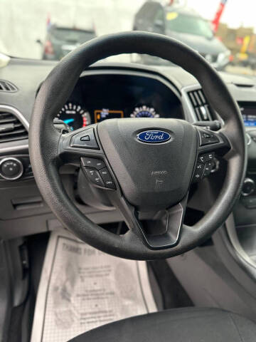 2017 Ford Edge SE